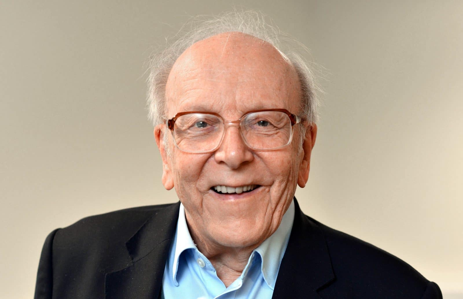 Douglas-Chamberlain1-1600x1033